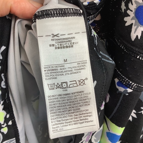 GAP Fit Floral Workout Racerback Tank Top - Picture 6 of 8